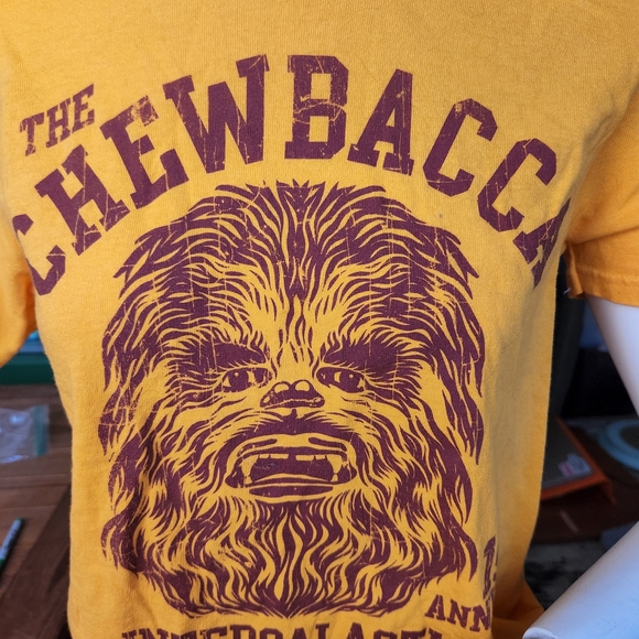 Chewbaca Small Yellow shirt / bundle requirement - Picture 2 of 3